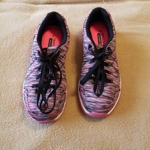 Barely worn memory foam sneakers